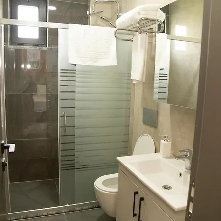 Luxury With Private Pool And Jacuzzi Vilă *