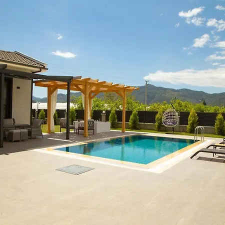 فيلة Luxury With Private Pool And Jacuzzi